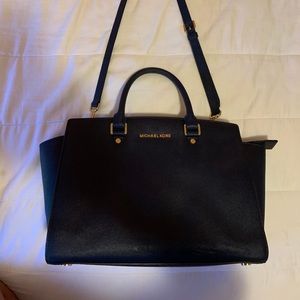 Michael Kors Selma Bag